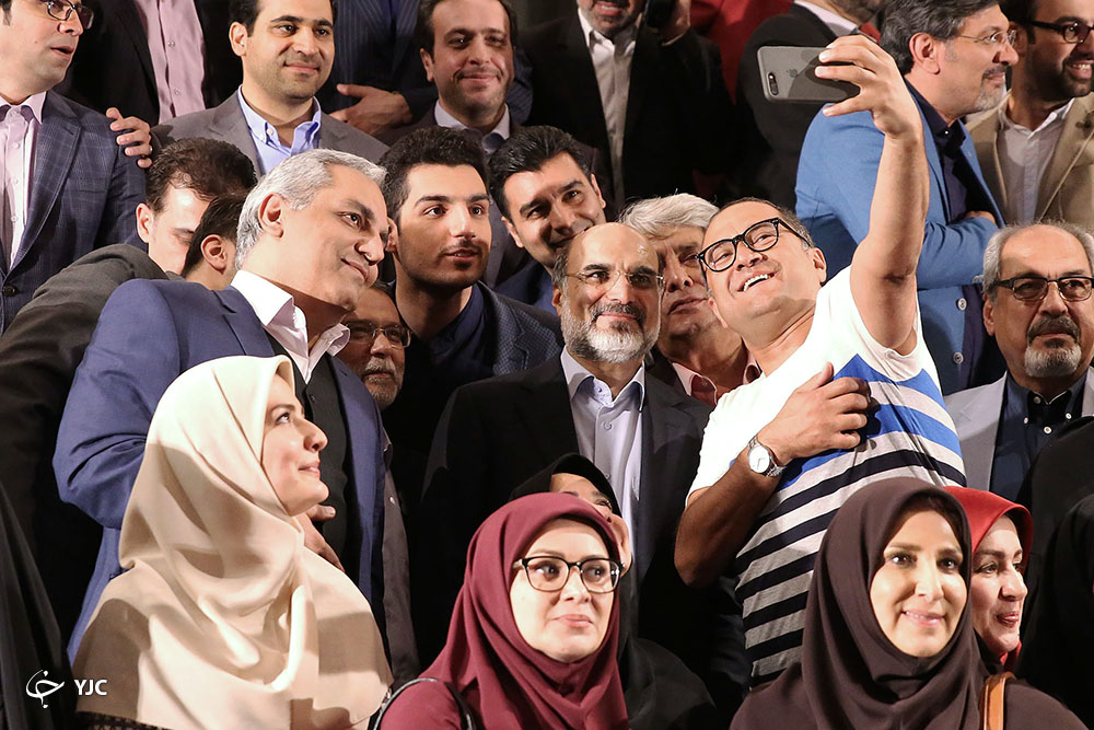 از تکذیب خبر قاچاقچی بودن یک خواننده تا کنسرت مهران مدیری که کمتر از ۲۴ ساعت فروخته شد