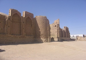 مرمت کاروانسرای جهان آباد میامی آغاز شد