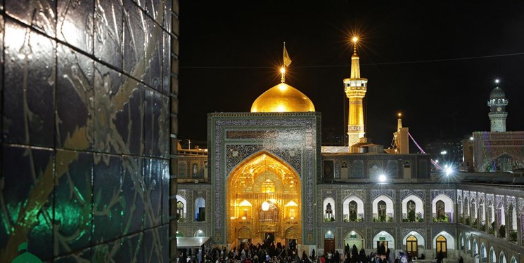 تاریخ&zwnj;شناس ژاپنی در حرم مطهر رضوی مسلمان شد