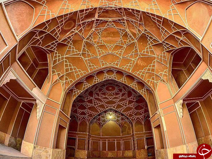 گذری کوتاه بر عمر عکاسی معماری و پدر آن