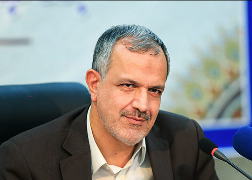 لزوم حذف زوائد میدان حسن آباد در زمان بازسازی