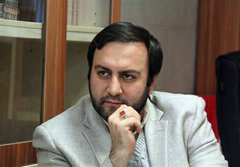 دیدار قالیباف و احمدی&zwnj;نژاد انتخاباتی نبود/ بنای گفتمان نواصولگرایی همگرایی با اصولگرایان است/ آخرین وضعیت تصمیم قالیباف برای انتخابات مجلس یازدهم