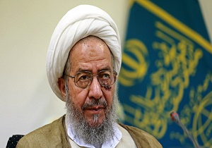 باید باید جلوی بی حجابی گرفته شود تا امر غیر شرعی رواج پیدا نکند/کاهش جرایم در قم بسیار خوشحال کننده است