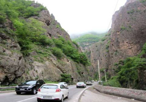 رفت و آمد در جاده‌های مازندران عادی و روان است