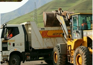 استفاده از ۹۰ تن آسفالت در محور‌های بخش الموت
