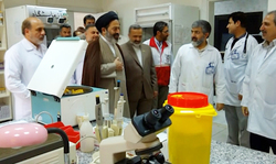 مراسم تعویض پرده خانه خدا + فیلم