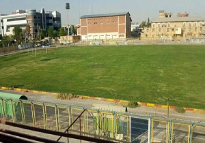 افتتاح چمن جدید ورزشگاه شهرداری بندرماهشهر