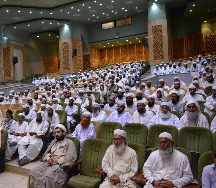 انقلاب اسلامی موجب رشد وتوسعه مدارس دینی اهل سنت شده است