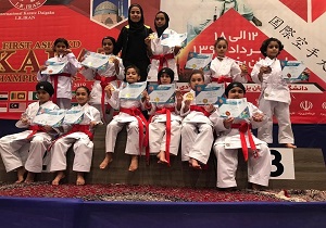 برافراشته شدن پرچم بافق در مسابقات آسیایی کاراته