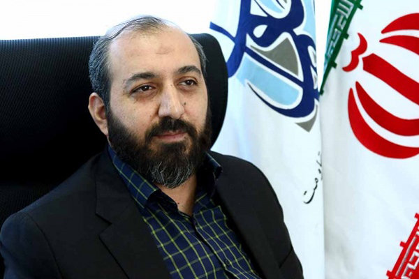 هسته‌های هنری و ادبی را به سمت مساجد سوق می‌دهیم