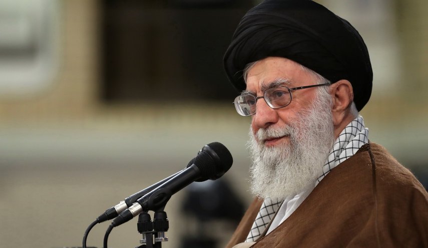 رهبر انقلاب درگذشت خواهر آقای محسن رضایی را تسلیت گفتند