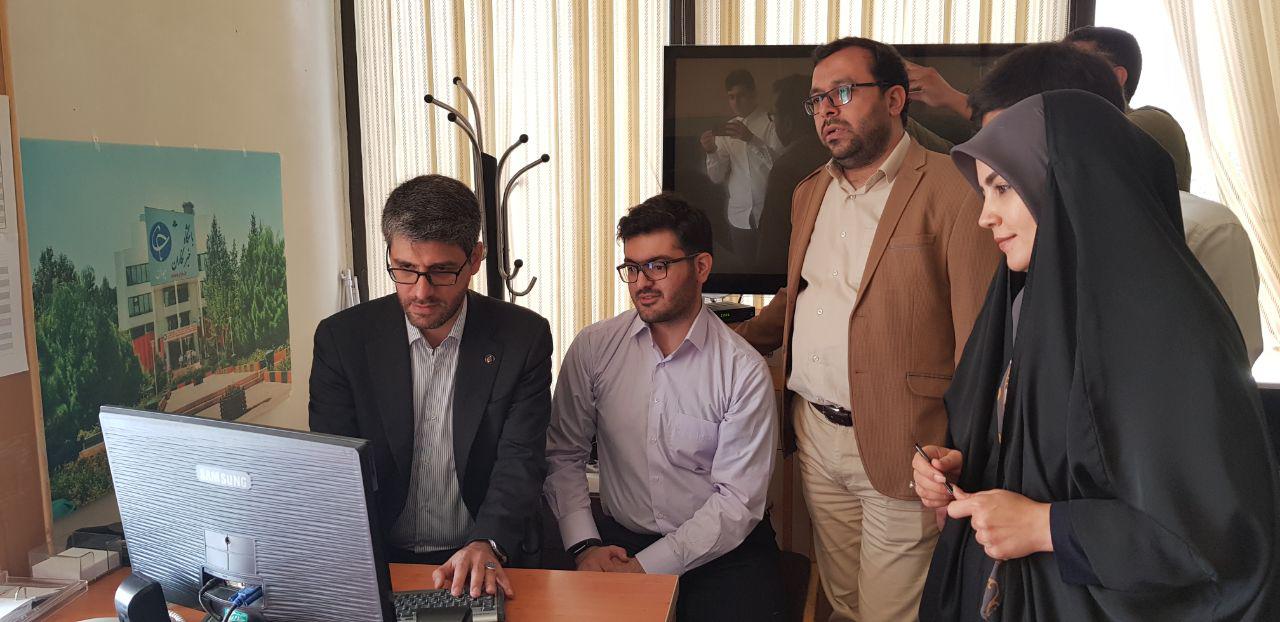 بازدید معاون وزیر ارتباطات از باشگاه خبرنگاران جوان