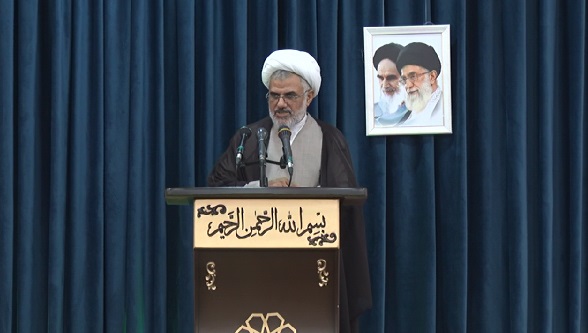 امام جمعه بندرعباس:ماه ذی الحجه و روز عرفه وسیله‌ای برای رشد و تکامل معنوی انسان‌