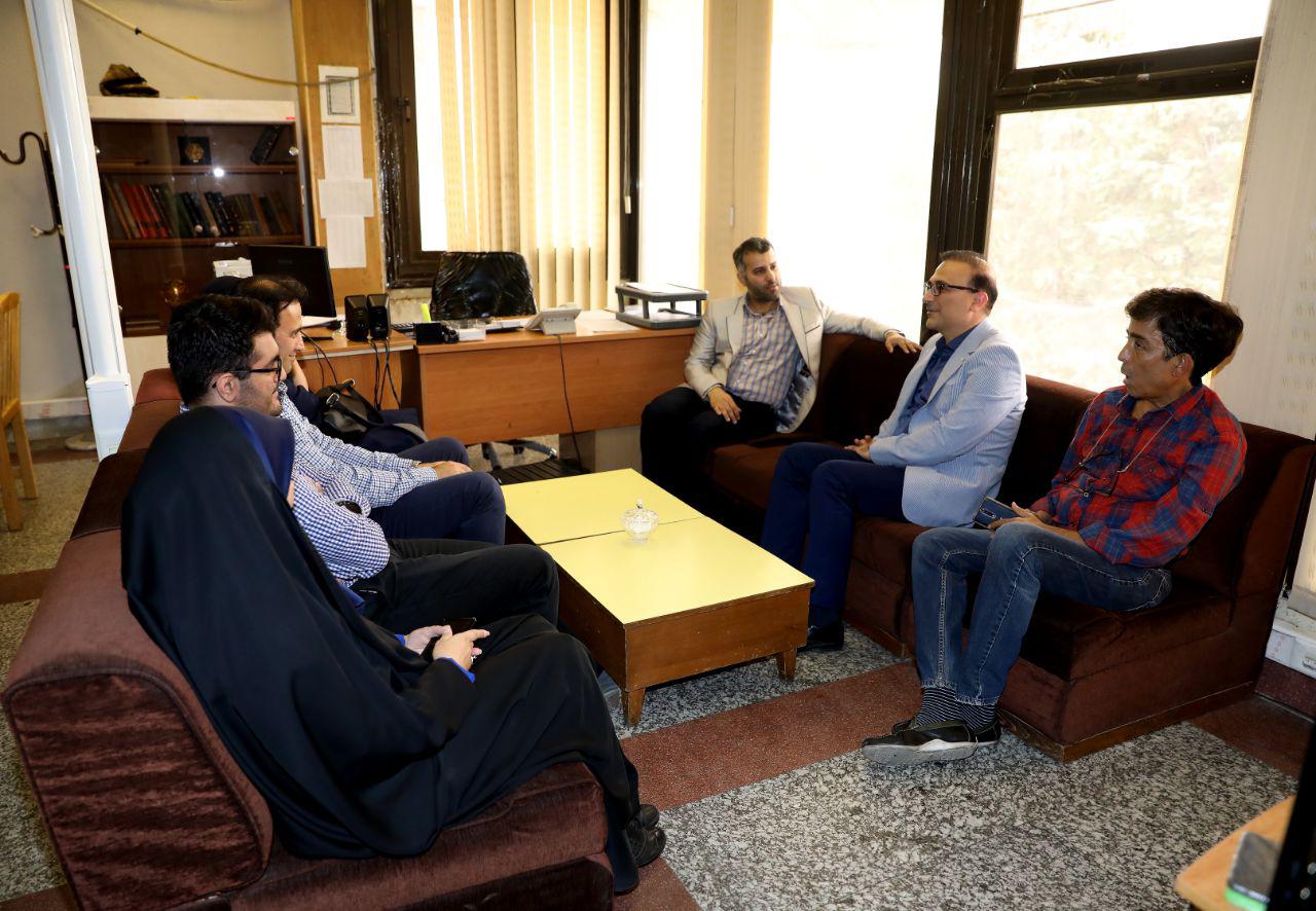 بازدید رئیس مرکز روابط عمومی وزارت ارتباطات از باشگاه خبرنگاران جوان