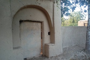 قدمت دوهزار ساله درب‌های سنگی تیران وکرون