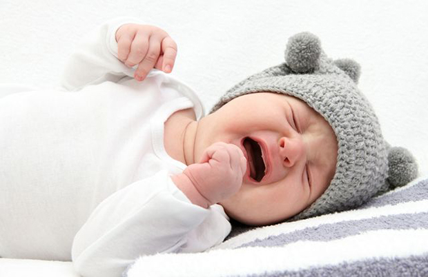 دلیل گریه های پیاپی و بی&zwnj;پایان نوزادان چیست؟