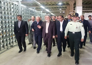 استقبال از محصول ایرانی دچار مشکی بالا است/ تولید داخلی چادر مشکی مورد حمایت قرار گیرد