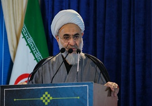 تاکید امام جمعه قزوین بر برگزاری باشکوه نماز عید قربان