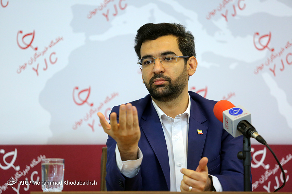 نوسانات نرخ ارز و شوک اقتصادی ناشی از تحریم&zwnj;های دشمن تاثیری درتعرفه&zwnj;های ارتباطاتی نداشت