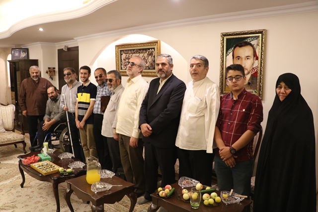 دیدار اعضای جمعیت جانبازان انقلاب اسلامی با خانواده شهدی فضایی