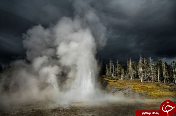 چشمه Grand Geyser در عکس روز نشنال جئوگرافیک