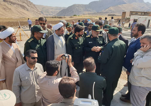 بازدید فرمانده کل سپاه از روند بازسازی جادههای تخریبی در سیل لرستان بازدید فرمانده کل سپاه از روند بازسازی جادههای تخریبی در سیل لرستان