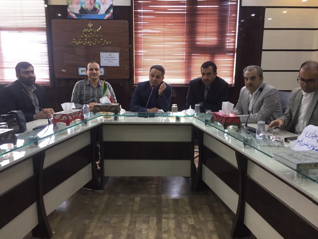 خواهان جذب معلمان حق التدریس هستیم