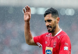عالیشاه: تکلیف من با پرسپولیس تا یکشنبه هفته آتی مشخص می‌شود/ نتوانم کمک کنم، خداحافظی می‌کنم