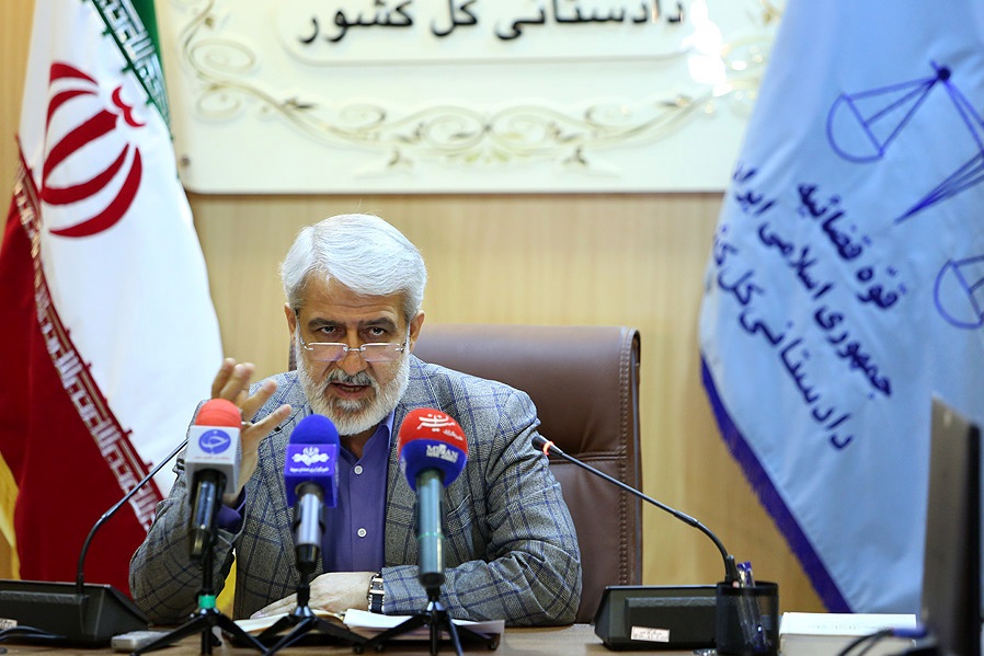 تصرفات غیرمجاز در سواحل مازندران تخریب شود