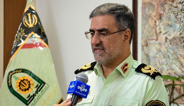 زنی در حال مرگ بود گه پلیس فداکار سر رسید زنی در حال مرگ بود گه پلیس فداکار سر رسید