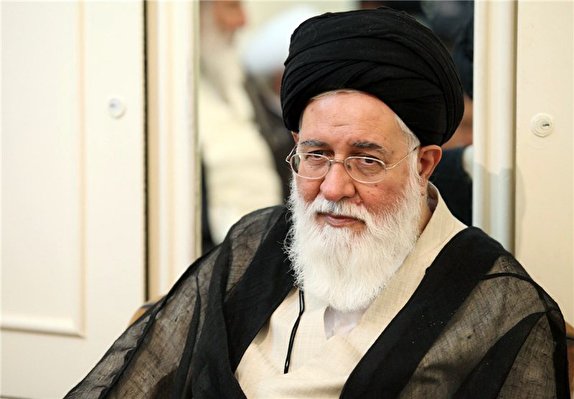دشمن تصور کرد که با تحریم ما را به زانو درمی&zwnj;آورد/ انگیزه دشمن در تحریم ها قشر ضعیف است
