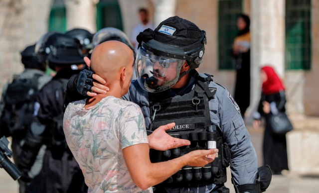 تصاویر روز: از موتور سواری ولادیمیر پوتین در روسیه تا نجات حیوانات از سیل سهمگین میانمار