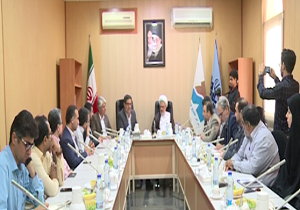 بازدید نماینده، ولی فقیه در هرمزگان از صدا وسیمای مرکز خلیج فارس
