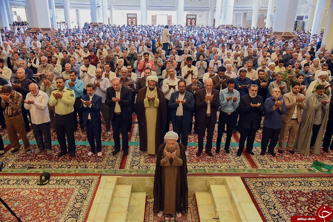 نماز عید سعید قربان در حرم شاهچراغ (ع) اقامه شد/امام جمعه شیراز: ولایت، روح دین است