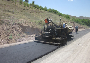 بازسازی ۳ هزار و ۸۰۰ متر آسفالت روستایی در ساری