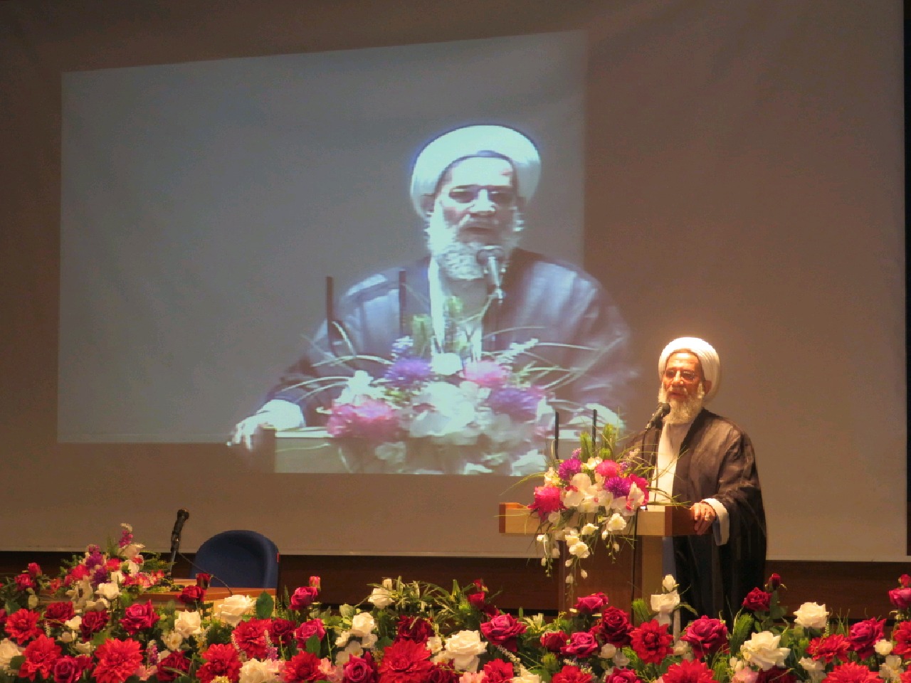 هوانیروز در حوادث طبیعی عصای دست مردم است / نعمت رهبری در آموزه های اسلامی نعمتی بی نظیر است