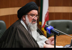 آموزش و پرورش باید از ظرفیت علمی حوزه‌های علمیه برای حل مشکل بی‌سوادی استفاده کند