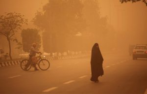 دودکش باد&zwnj;های ۱۲۰ روزه همچنان غبار منتشر می&zwnj;کند/ آلودگی هوای زابل به ۱۶ برابر حد مجاز رسید