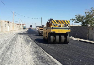 انجام علمیات زیرسازی و آسفالت در روستای فخرآباد