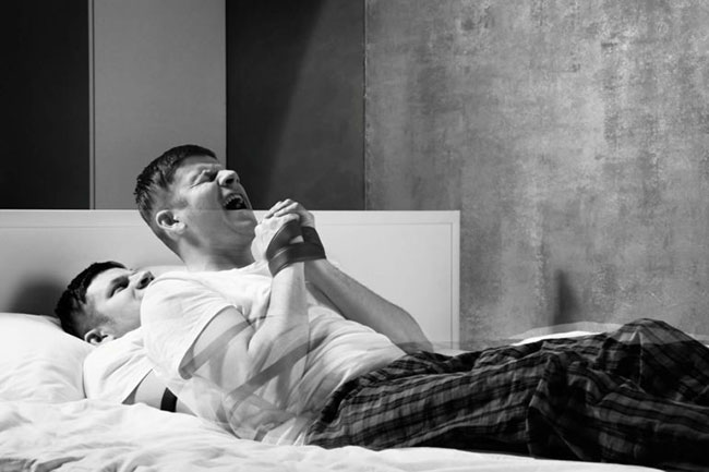 چه اتفاق&zwnj;های وحشتناکی در فلج خواب روی می&zwnj;دهند؟