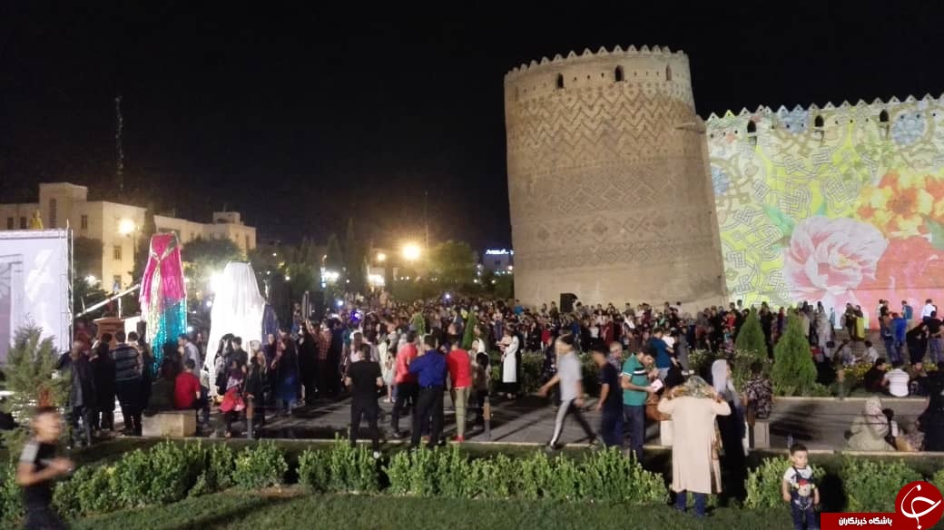 محوطه بیرونی قلعه سترگ کریم خان میزبان افتتاحیه نخستین جشنواره تیاتر ملی شهروند کودک شد