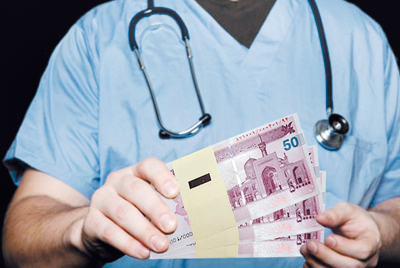 پزشکان، تافته جدا بافته امور مالیاتی/ کارزار داغ نصب کارتخوان در مطب پزشکان به کجا رسید؟