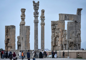 بلا تکلیفی بسیاری از گل نبشته‌های ایرانی در دانشگاه شیکاگو آمریکا