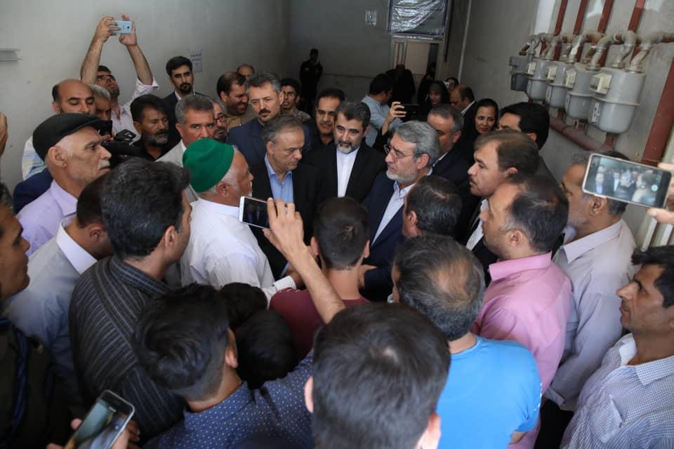 وزیر کشور به صورت سرزده از برخی محلات حاشیه شهر مشهد بازدید کرد