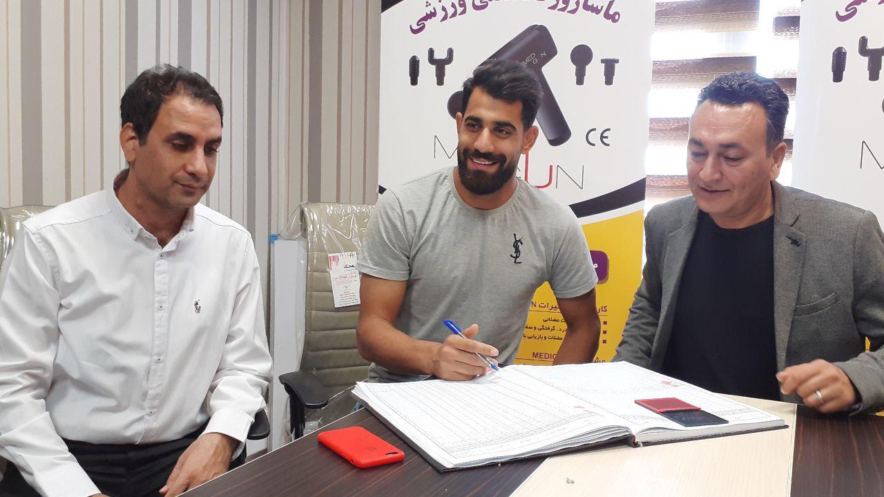 بازیکنان پرسپولیس قرارداد خودشان را به ثبت رساندند