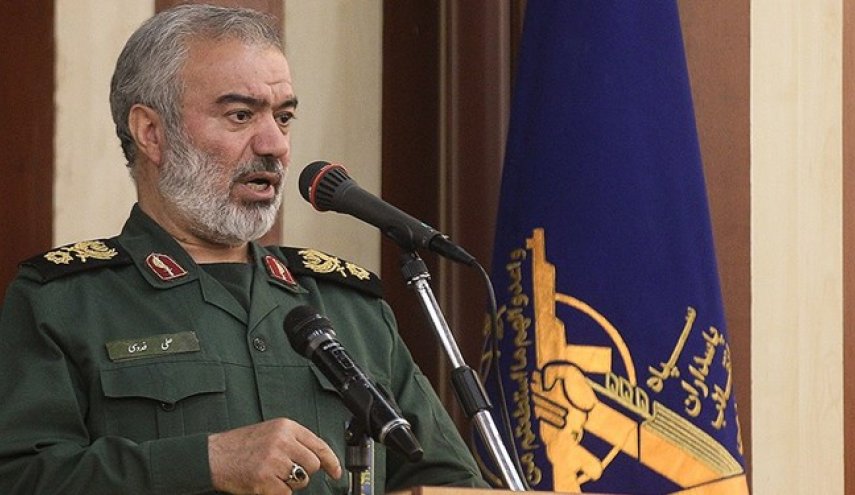 دشمنان خیلی زود فهمیدند که تعرض به انقلاب شدنی نیست