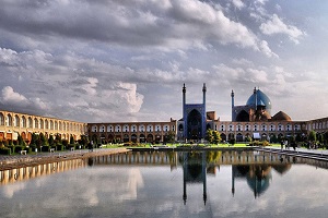 نقش جهان، میزبان بازی‌های متنوع در عید غدیر