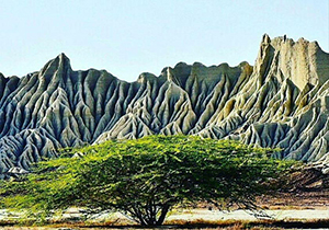 منطقه ای در ایران که به کوه‌های مریخی معروف است + فیلم