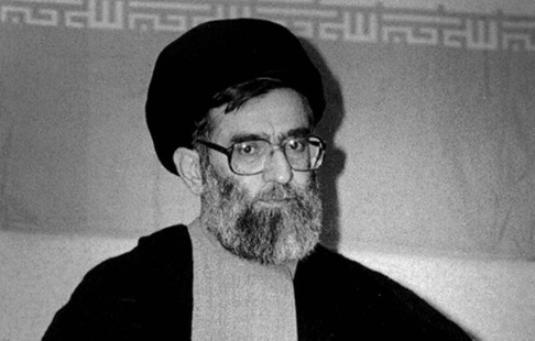 دومین قسمت از سیره انقلابی رهبرانقلاب؛ صدایی آشنا شنید +عکس