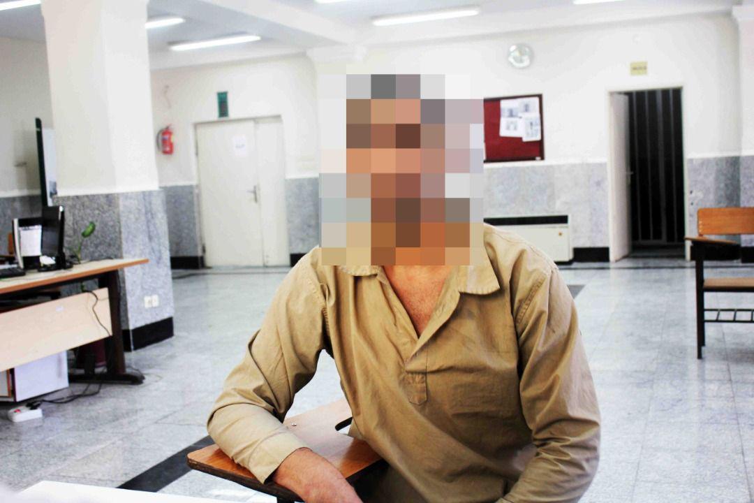 کارگر افغانستانی دوستش را با لوله آهنی به قتل رساند + عکس